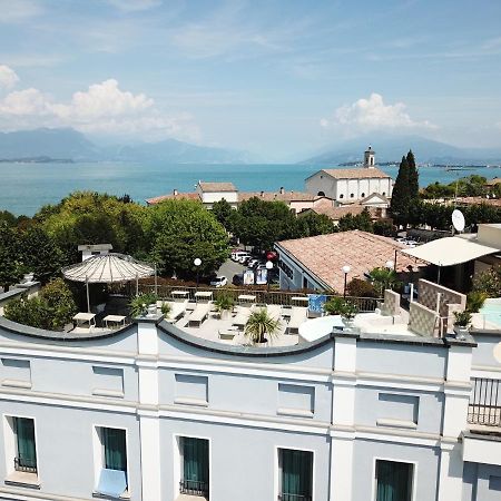 Hotel Enrichetta Desenzano del Garda Dış mekan fotoğraf