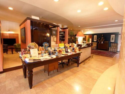 Hotel Enrichetta Desenzano del Garda Dış mekan fotoğraf