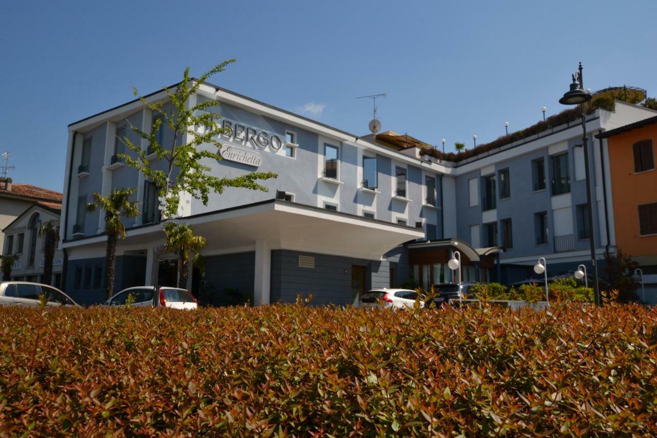 Hotel Enrichetta Desenzano del Garda Dış mekan fotoğraf